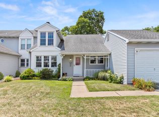 25 Warwick Cir, Mechanicsburg, PA 17050