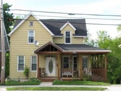 308 W Sumner St, Hartford, WI, 53027