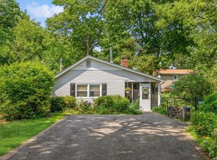 11 Hoover Ave, Nesconset, NY 11767