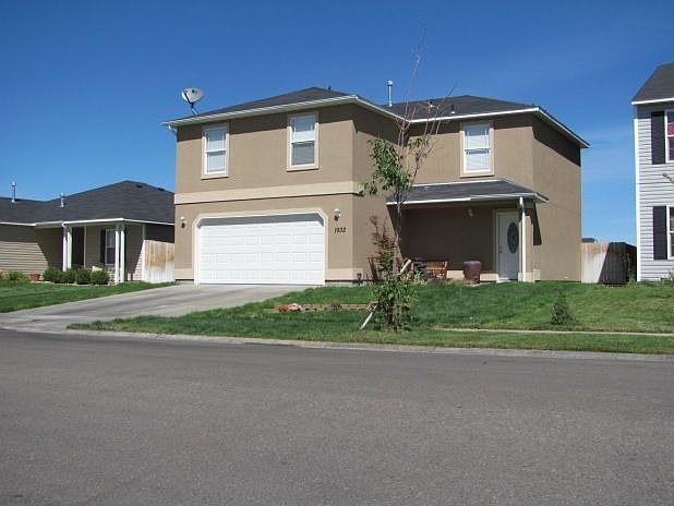 1st image of 1932 W Honey Dew Dr