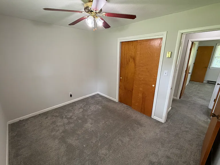 1102 Mary Ln — Photo 17