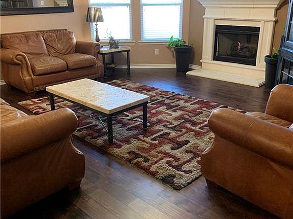 4th image of 1225 Long Leaf Dr
