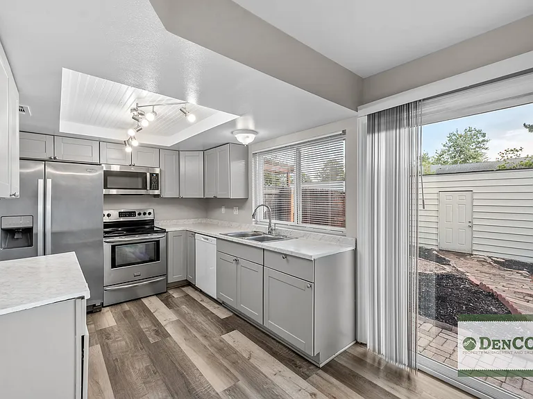 12616 E Kansas Pl — Photo 8
