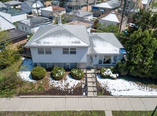 6427 N Ozanam Ave, Chicago, IL 60631