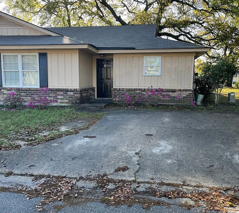 2 Peach Ct