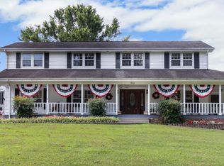 930 Roberts Rd, Clarksville, TN 37040