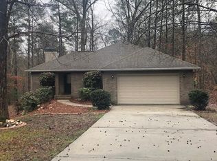 204 Live Oak Ct, Mc Cormick, SC 29835