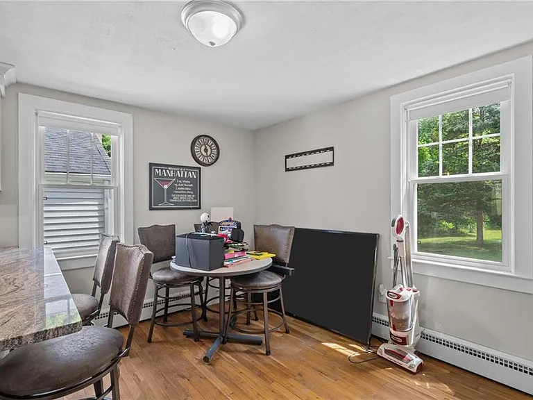 2340 S County Trl — Photo 12