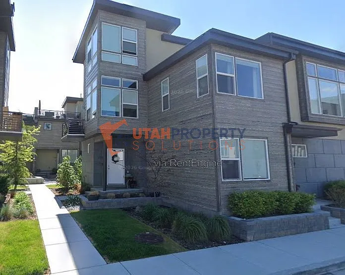 7713 S Navarro View Ct