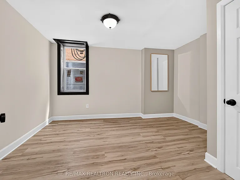 40 Carr Dr — Photo 16