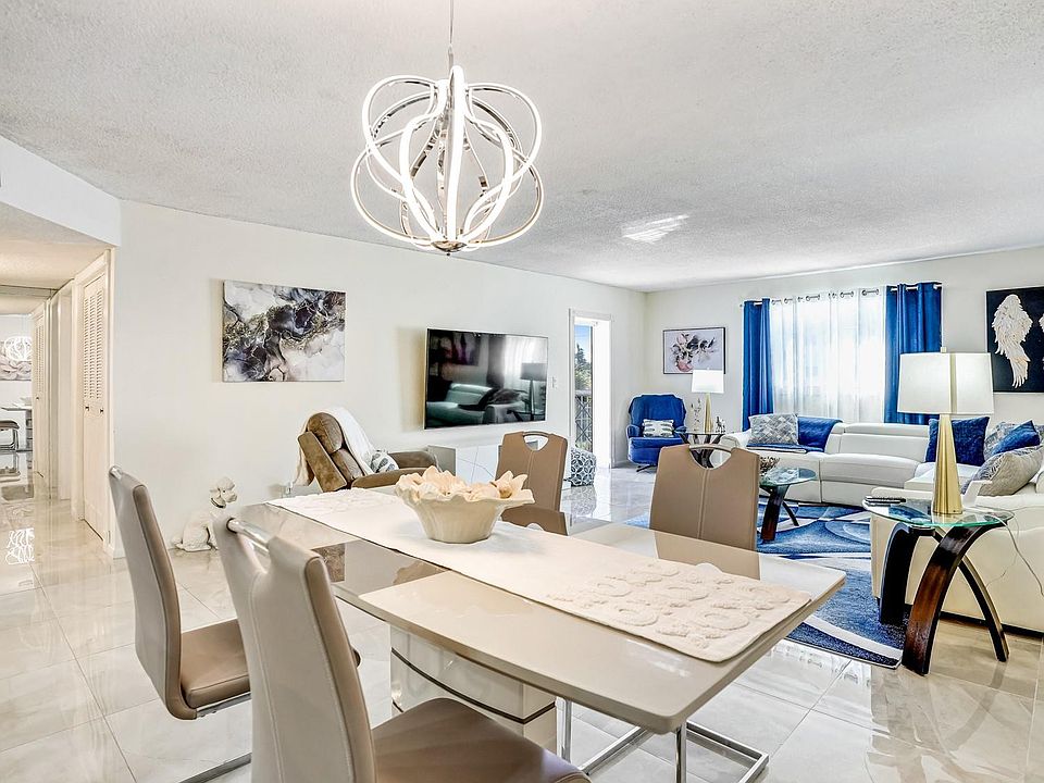 1st image of 4751 NW 21st Street #300