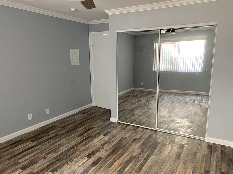 627 N Alexandria Ave — Photo 11