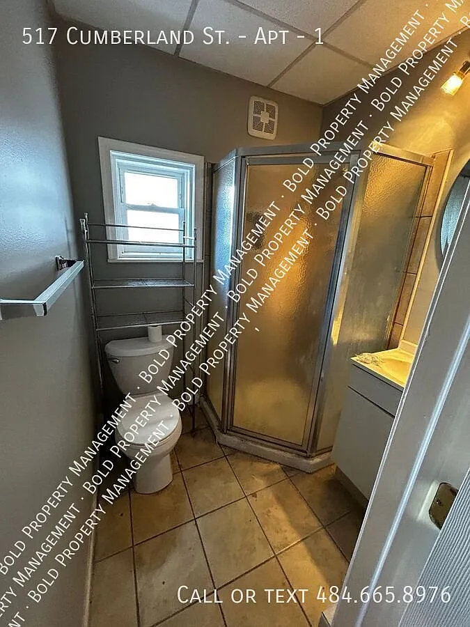 1 Bedroom 1 Bath — Photo 3
