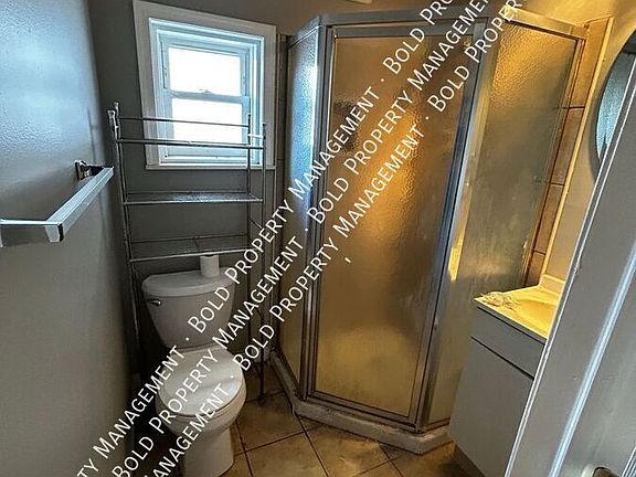 3rd image of 517 Cumberland St APT 1