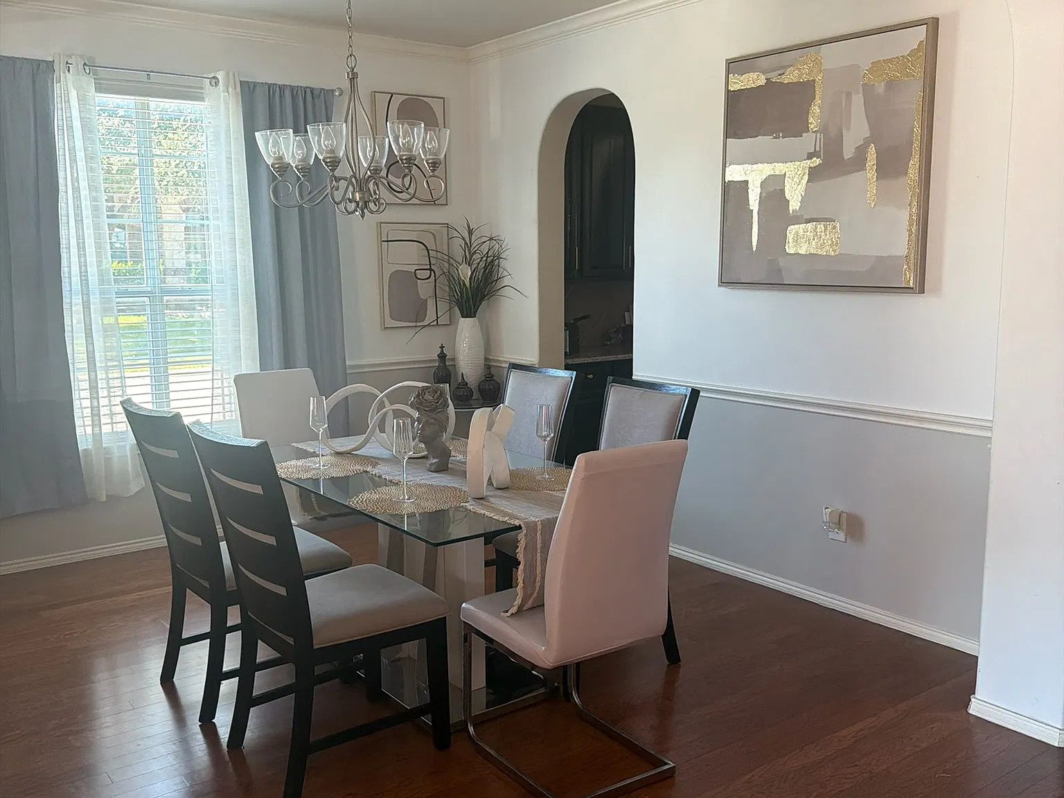 6 bed, 4588 sqft, $3,000 — Photo 3