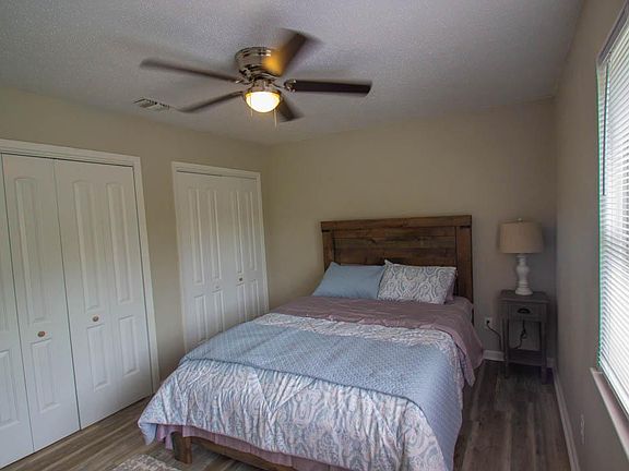 4th image of 12170 Oakdale Ave #7