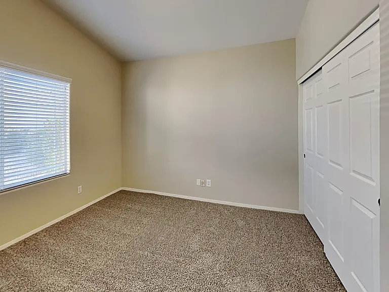 11033 W Granada Rd — Photo 3