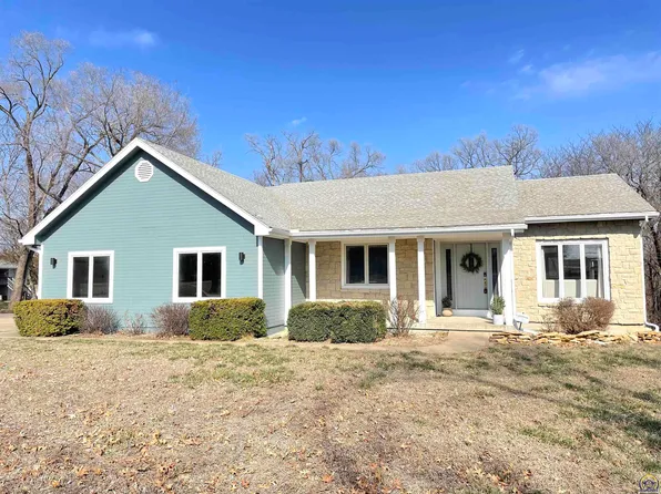 7030 Fibs Dr, Meriden, KS 66512