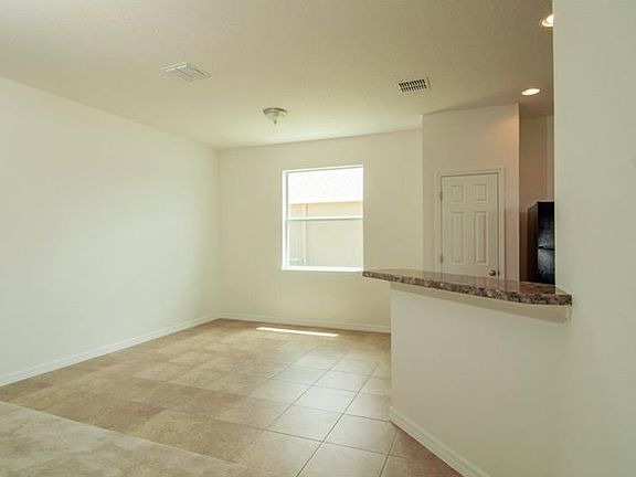 5th image of 5528 Huron Way