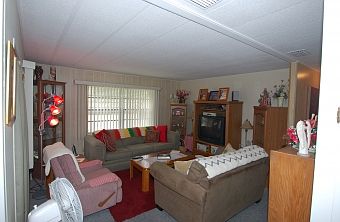 5th image of 560 Blue Bird Ln