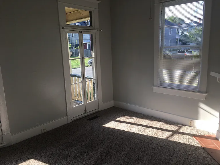 1526 Habersham St — Photo 12