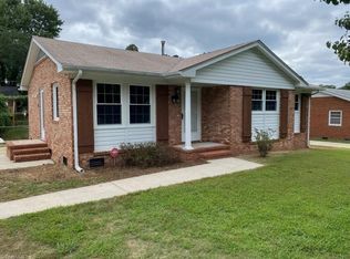 2109 Carpenter St, Greensboro, NC 27403