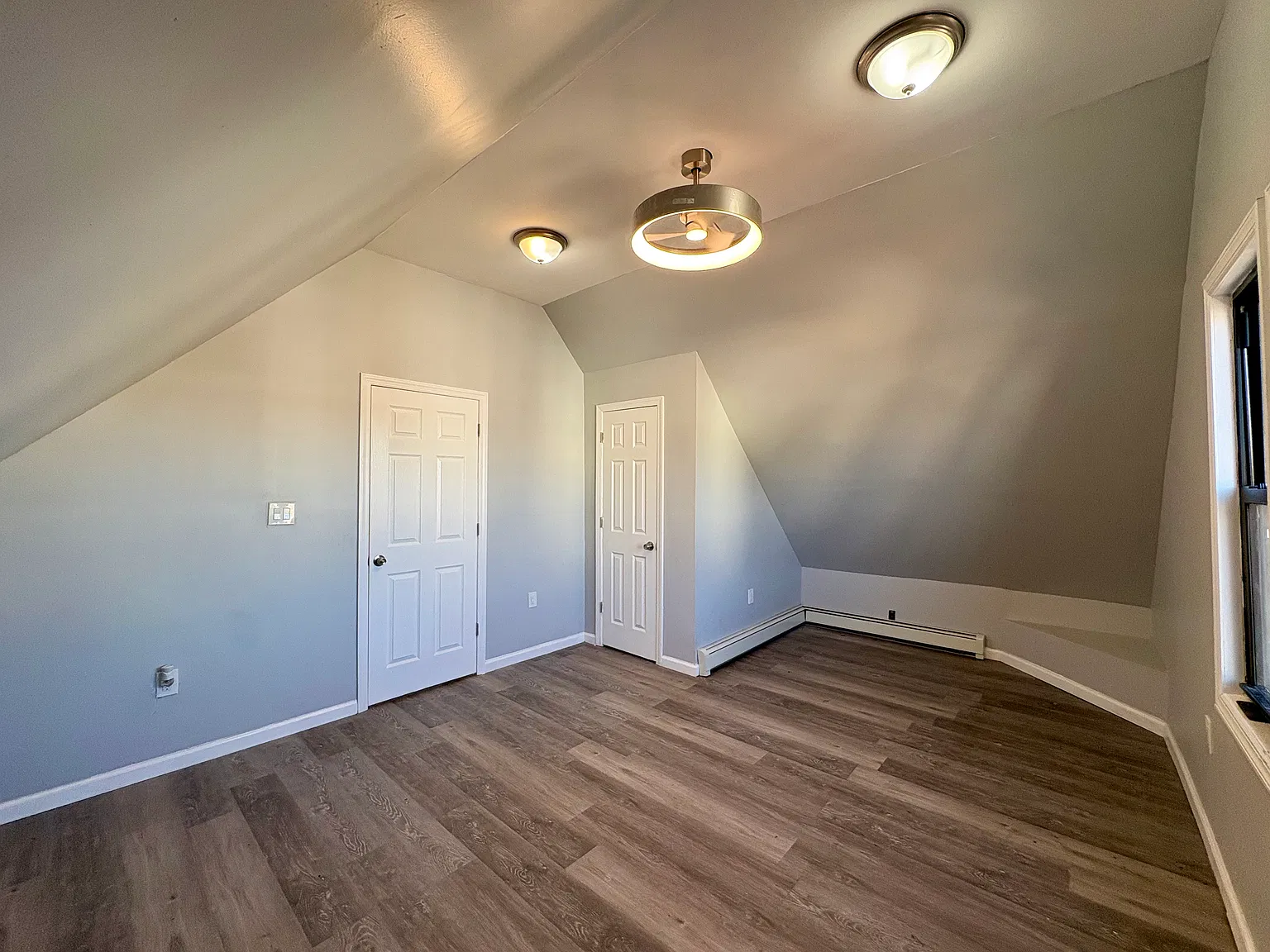 2 bed, $1,600 — Photo 2