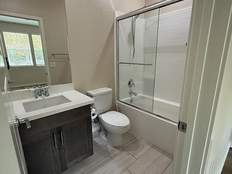 503 Winchester Dr — Photo 6