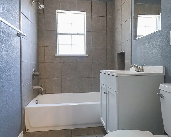 353 S Zunis Ave Duplex — Photo 14