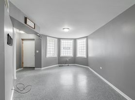 1038 N Harding Ave, Chicago, IL