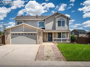 7421 Sue Ln, Colorado Springs, CO 80925
