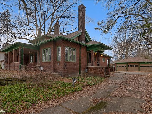 2nd image of 1650 5th Ave
