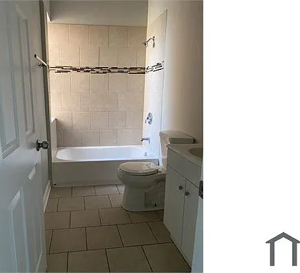 9819 S Loomis St #1 — Photo 4