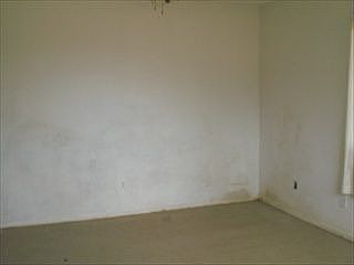 3rd image of 220 E 2nd Ave