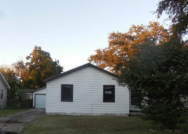 1st image of 2102 12th St