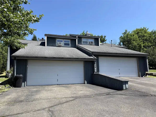 2605 Laguna Dr, Endicott, NY 13760