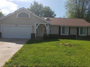 3852 Justice Rd, Florissant, MO 63034