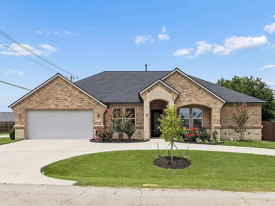 1st image of 101 Sycamore Ln