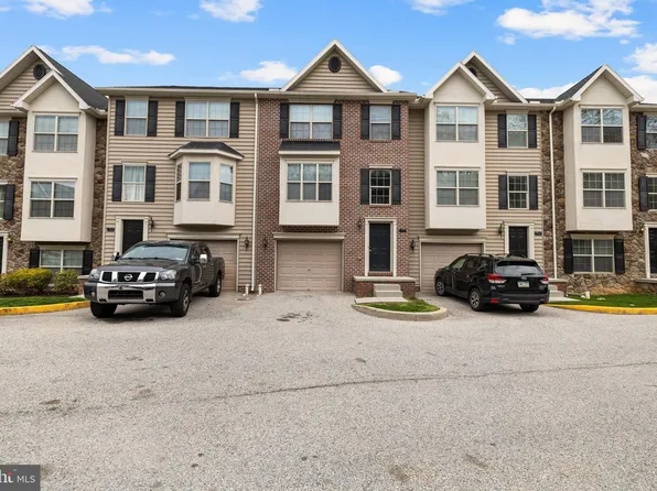 34 Shady Tree Ct, York, PA