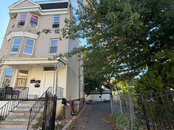 31 22nd St, Irvington, NJ