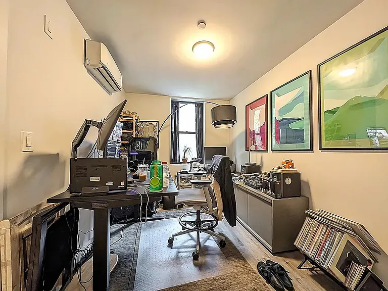 576 Washington Ave #1B — Photo 9