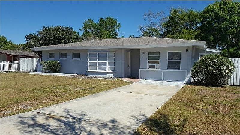 1st image of 3927 Prudence Dr