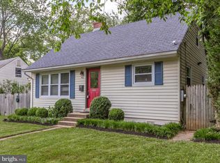 913 Robin Rd, Silver Spring, MD 20901