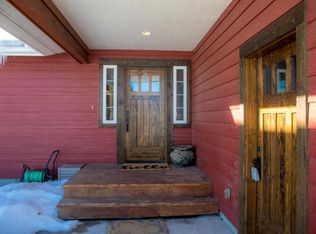 10 Chinook Ct E, Columbia Falls, MT 59912