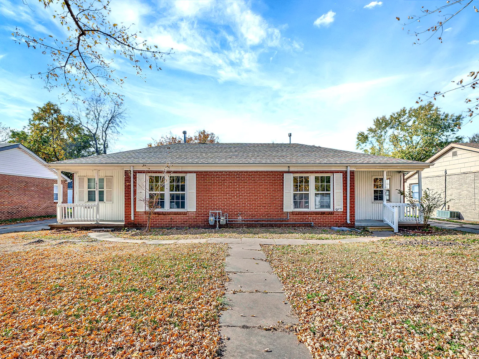 2 bed, 767 sqft, $1,000 — Photo 1