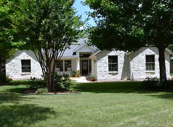 2nd image of 2809 Ashley Oak Dr