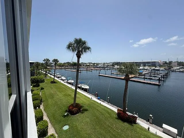 29 Yacht Club Dr #306 — Photo 23