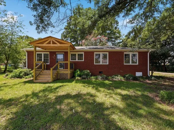 851 Belcher Rd, Boiling Springs, SC 29316