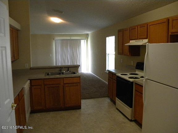 3rd image of 11638 Rolling River Blvd