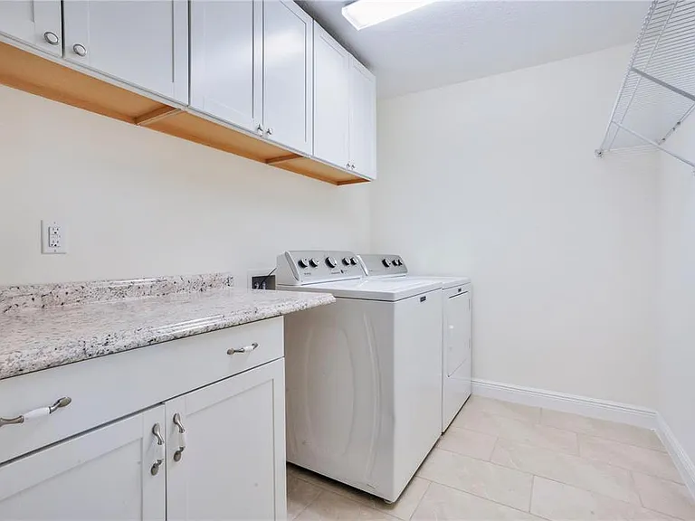 9009 Palm Key Ave — Photo 23